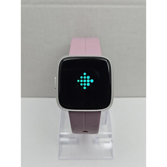 Fitbit Versa Lite Smartwatch Activity Tracker Heart Rate GPS Waterproof Lavender - Picture 1 of 11